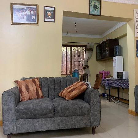 Jj & Je Family House Hostel Dar es Salaam Bagian luar foto