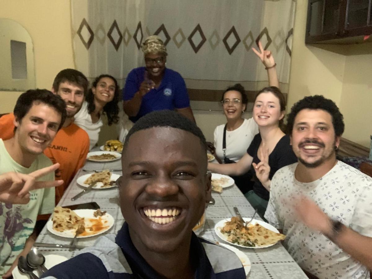 Jj & Je Family House Hostel Dar es Salaam Bagian luar foto