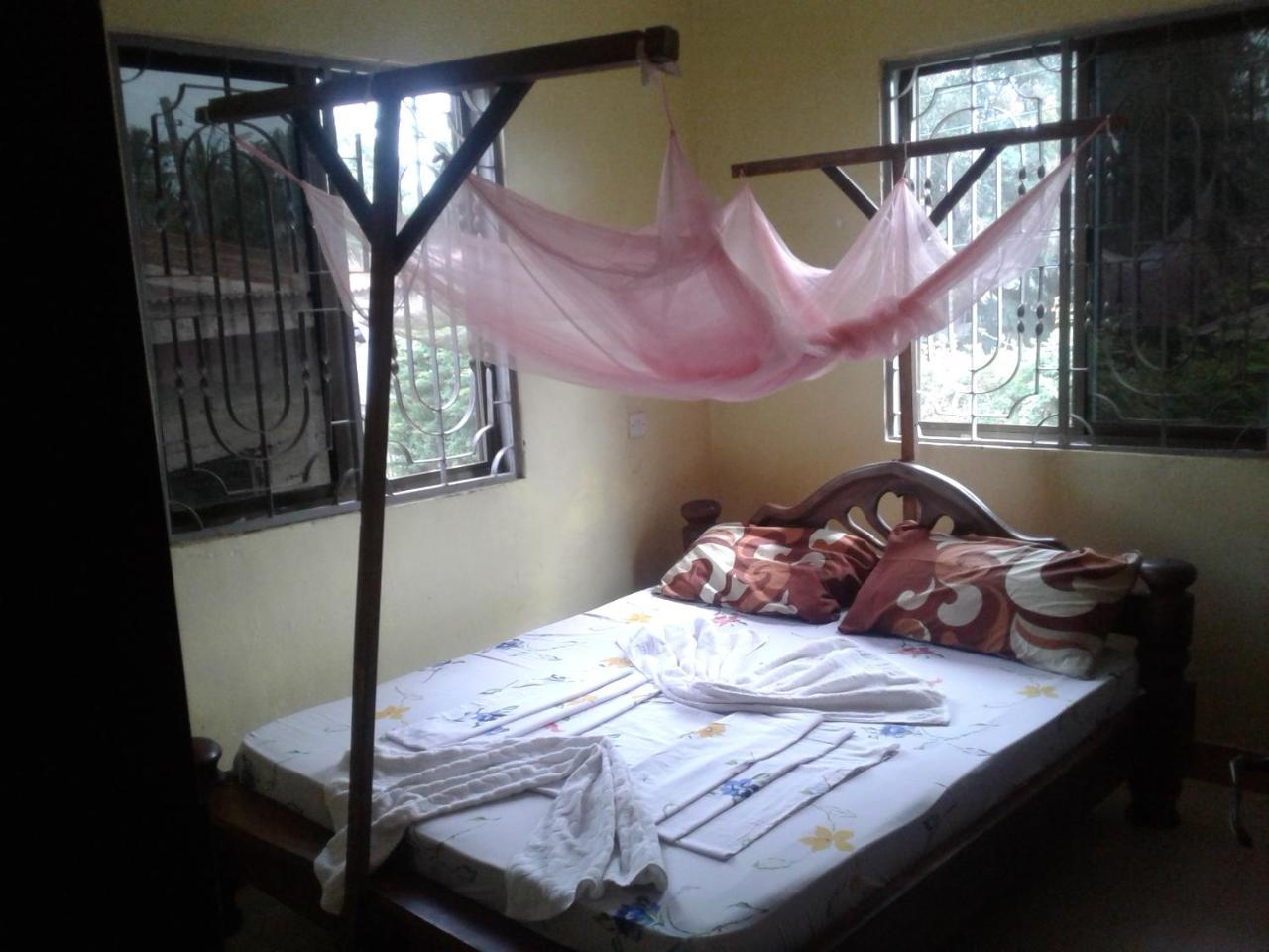 Jj & Je Family House Hostel Dar es Salaam Bagian luar foto