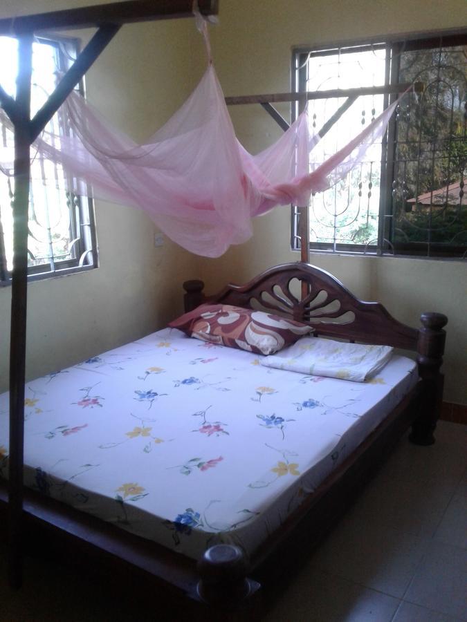 Jj & Je Family House Hostel Dar es Salaam Bagian luar foto
