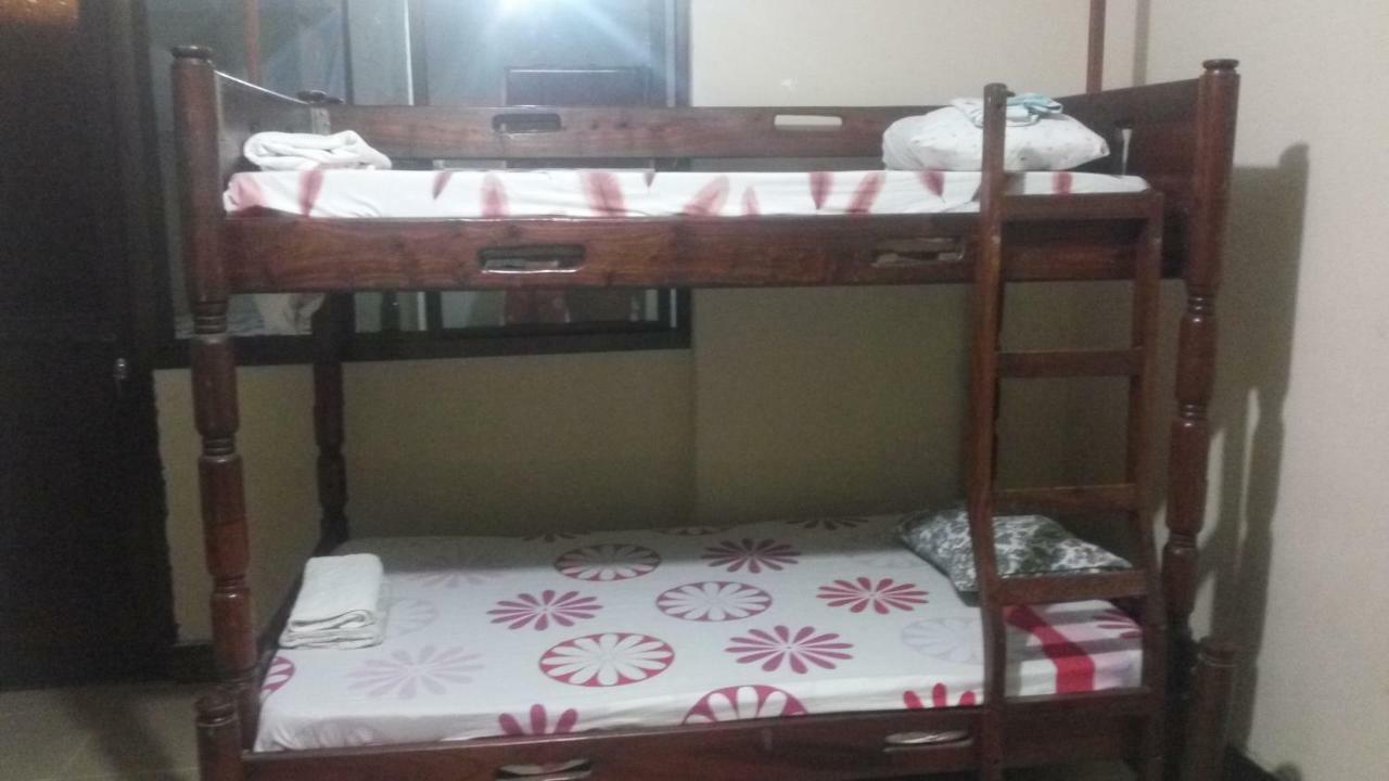 Jj & Je Family House Hostel Dar es Salaam Bagian luar foto