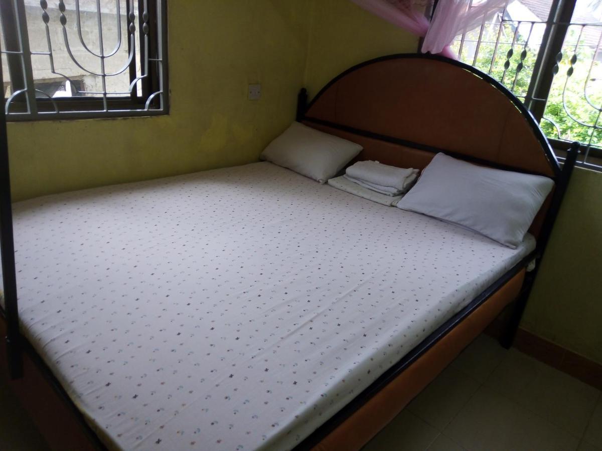 Jj & Je Family House Hostel Dar es Salaam Bagian luar foto